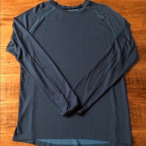 Long sleeve athletic tee